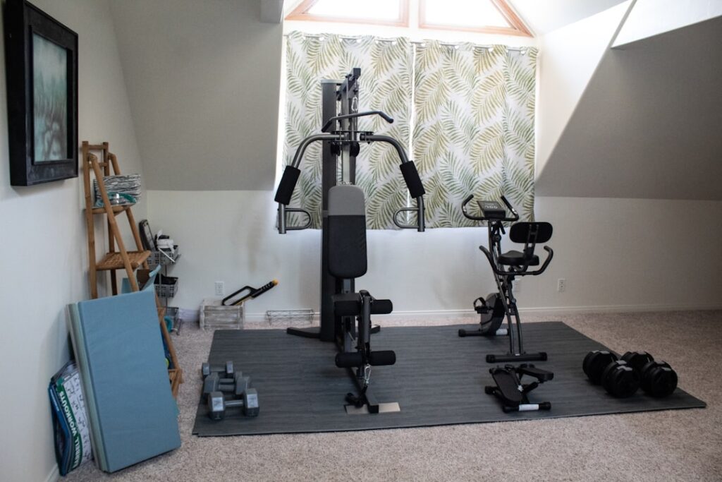 How to Build a Simple Home Gym with Useful Fitness Gear