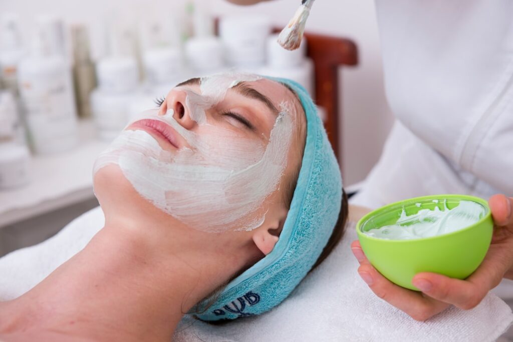 Simple Skincare Treatments for a Fresher and Healthier Look